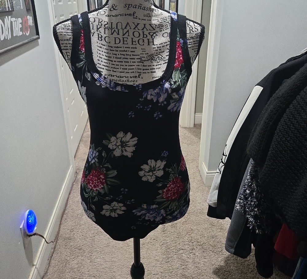 Derek Heart Black and White Fitted Sleeveless Tank Top